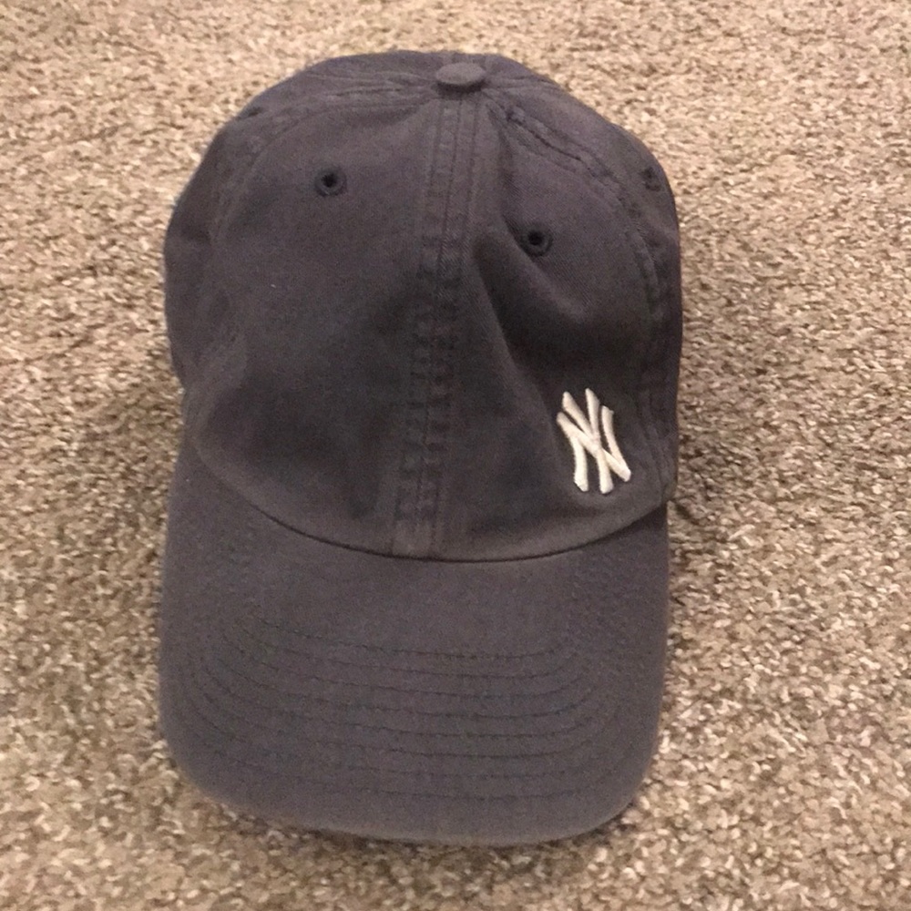 New York Yankees golf hat